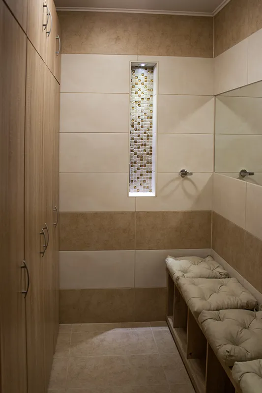 Travail de carreaux - Création de vestiaires pratiques